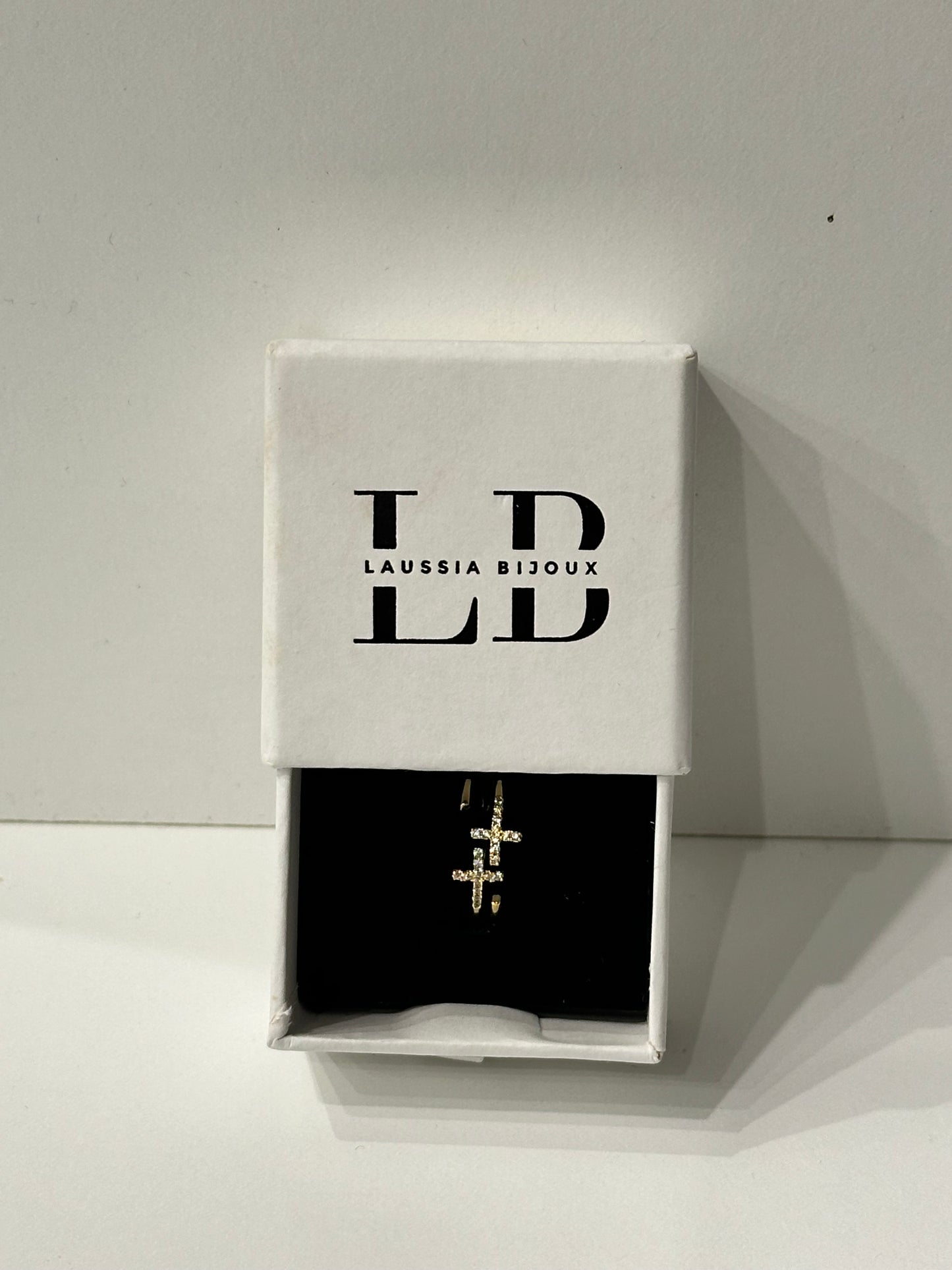 Bague dorée – Cross Elegance