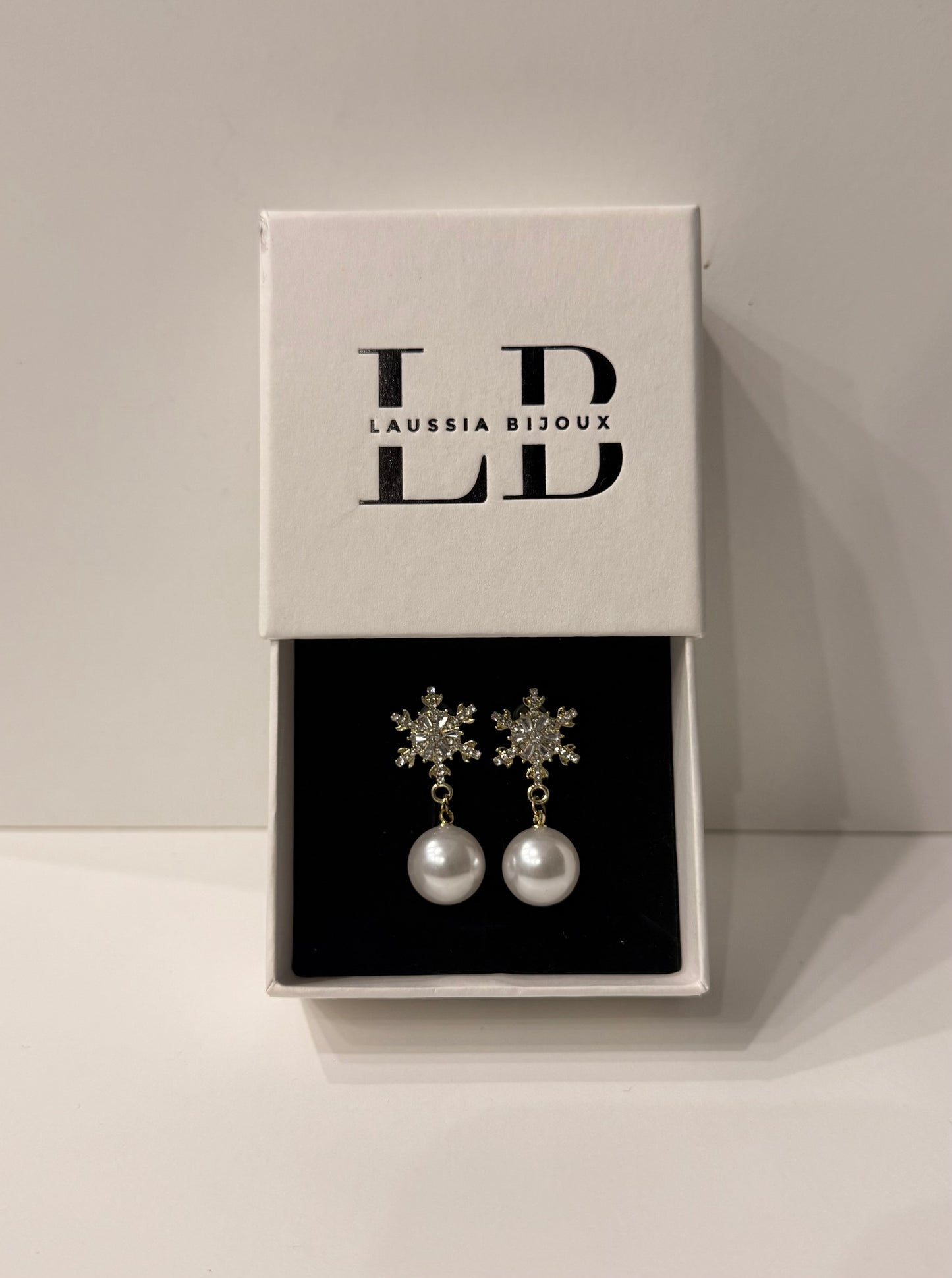Boucles d’oreilles dorées – Snow Pearl