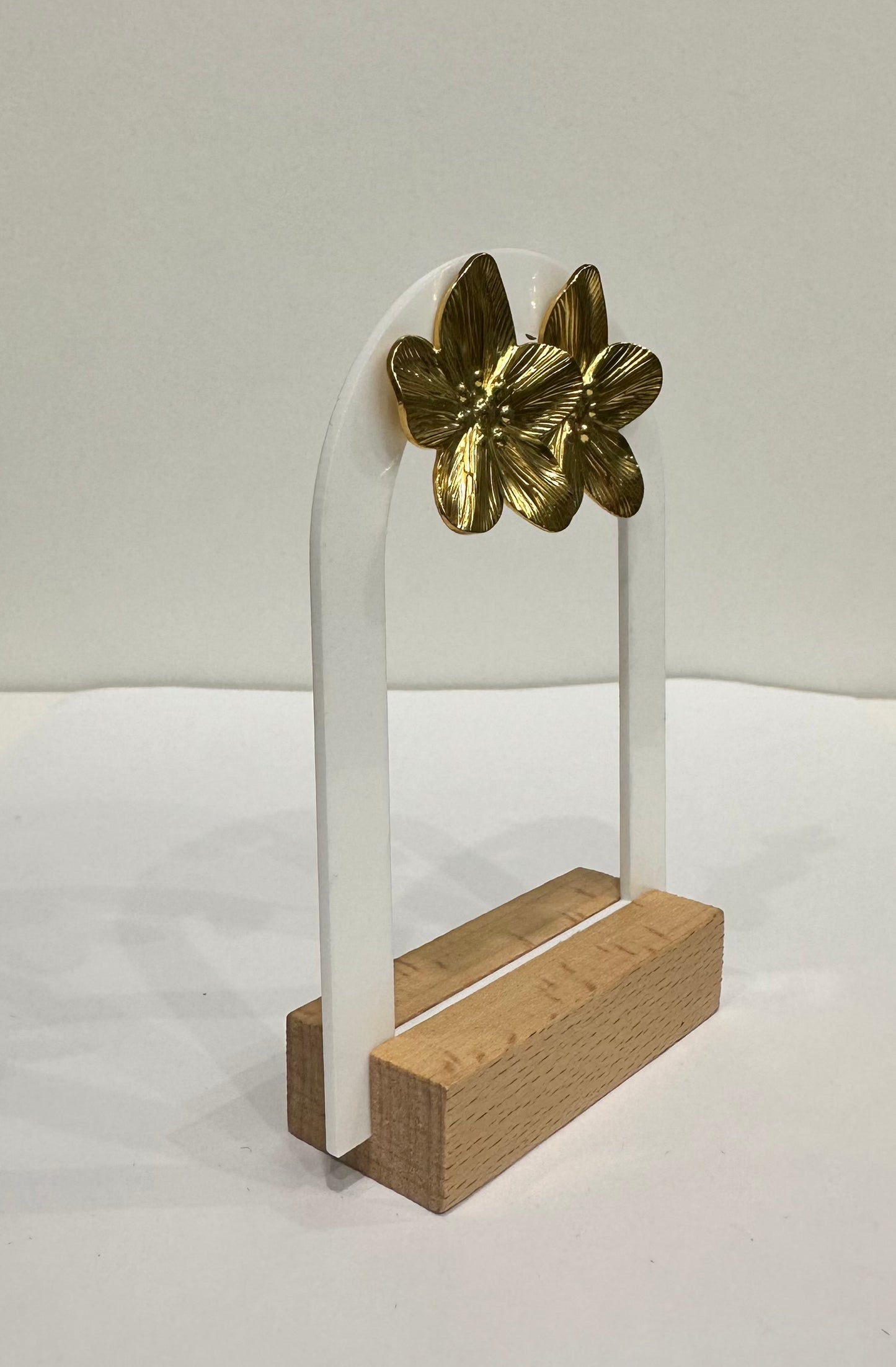 Boucles d’oreilles dorées – Golden Blossom