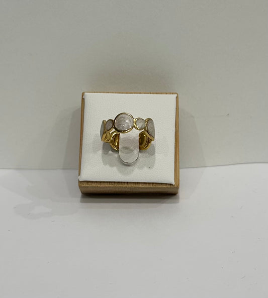 Bague dorée – White Harmony